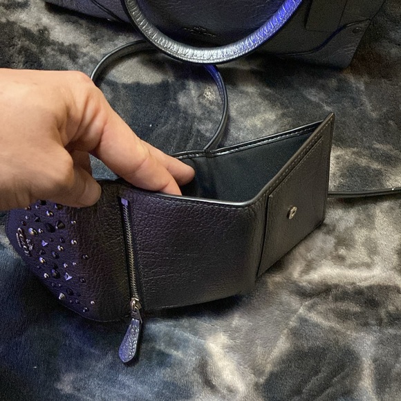 SILVER/METALLIC COACH PURSE AND WALLET‼️ - Picture 13 of 15